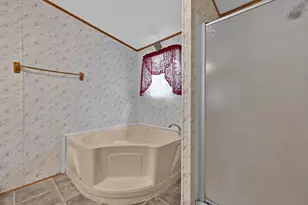 380 Oakgrove Cir, Elm Mott, TX 76640 - Photo 20