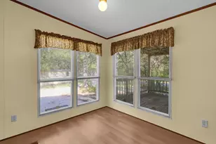 380 Oakgrove Cir, Elm Mott, TX 76640 - Photo 14