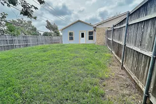 1802 Natchez Ct, Grand Prairie, TX 75052 - Photo 16