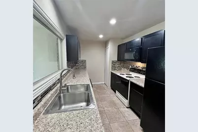 1802 Natchez Court, Grand Prairie, TX 75052 - Photo 8