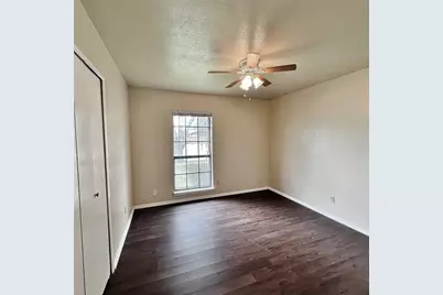 1802 Natchez Court, Grand Prairie, TX 75052 - Photo 12