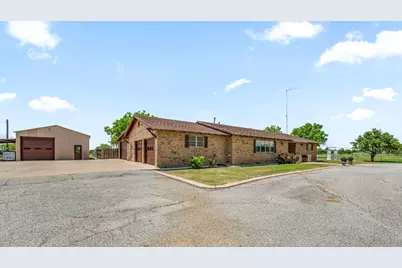 608 Avenue H S, Chillicothe, TX 79225 - Photo 2