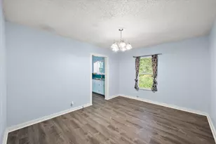 318 Mc Kenzie St, Waxahachie, TX 75165 - Photo 8