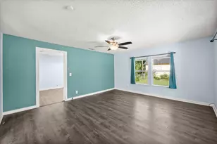 318 Mc Kenzie St, Waxahachie, TX 75165 - Photo 6