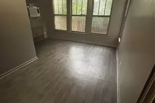 804 W Hickory St, Denton, TX 76201 - Photo 6