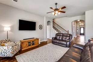 1116 Broken Wheel Tr, Aubrey, TX 76227 - Photo 4