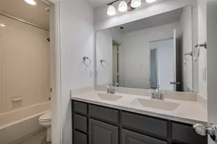 4418 Huntsman Ridge Ln, Arlington, TX 76005 - Photo 16