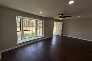 1131 W Shepherd St, Denison, TX 75020 - Photo 6