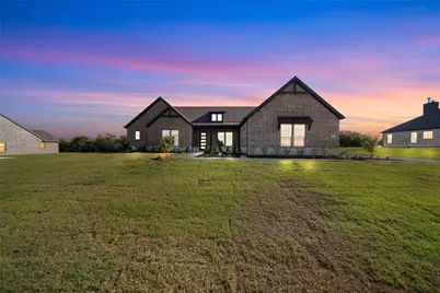 407 Indian Creek Road, Van Alstyne, TX 75495 - Photo 1
