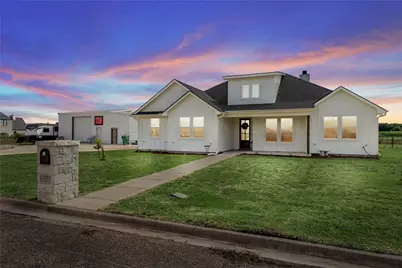 177 Mel Drive, Woodway, TX 76712 - Photo 1