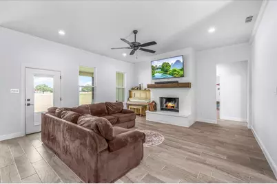 108 Stafford Trail, Weatherford, TX 76088 - Photo 6