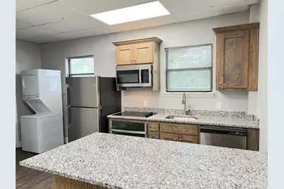 919 S Carroll Boulevard #200, Denton, TX 76201 - Photo 4