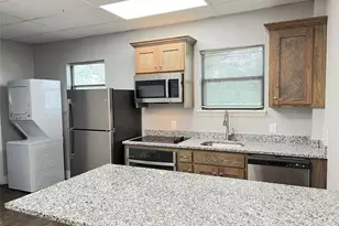919 S Carroll Blvd, Denton, TX 76201 - Photo 4
