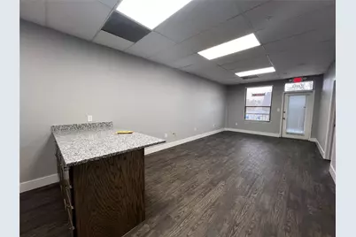 919 S Carroll Boulevard #200, Denton, TX 76201 - Photo 2