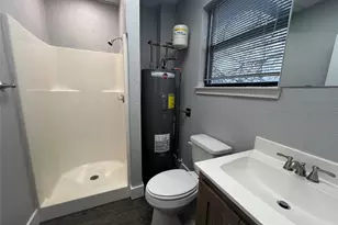 919 S Carroll Blvd, Denton, TX 76201 - Photo 12