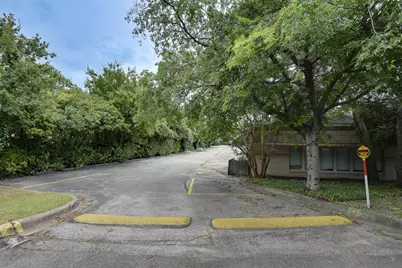 527 W Wheatland, Duncanville, TX 75116 - Photo 18