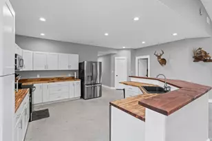 873 Hcr 1106, Blum, TX 76627 - Photo 16