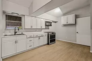 1814 Cumberland Dr, Garland, TX 75040 - Photo 2