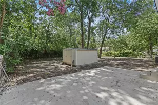 812 Sylvan Dr, Garland, TX 75040 - Photo 16