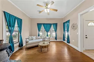 308 S Reagan St, West, TX 76691 - Photo 8