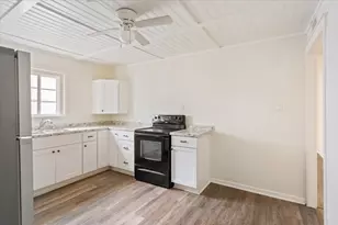 1310 S 21st St, Temple, TX 76504 - Photo 30