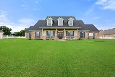 6417 Gehrig Circle, Burleson, TX 76028 - Photo 4