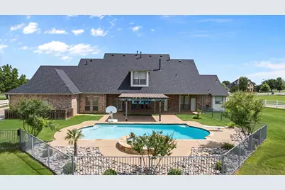 6417 Gehrig Circle, Burleson, TX 76028 - Photo 2