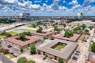 1421 S 12th St, Waco, TX 76706 - Photo 18