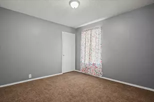 2023 Earnhardt Way, Dallas, TX 75217 - Photo 22