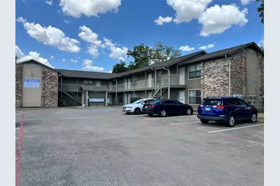 2526 W Prairie Street W #208, Denton, TX 76201 - Photo 2