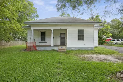 909 E High Street, Terrell, TX 75160 - Photo 1