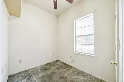 909 E High Street, Terrell, TX 75160 - Photo 14