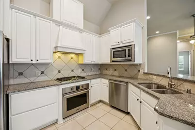 8668 Barlow Drive, Frisco, TX 75036 - Photo 10