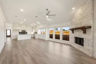 301 Saddlewood Trl, Commerce, TX 75428 - Photo 18