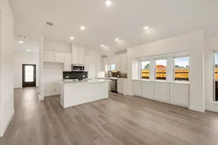 301 Saddlewood Trl, Commerce, TX 75428 - Photo 14