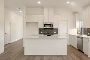 301 Saddlewood Trl, Commerce, TX 75428 - Photo 12