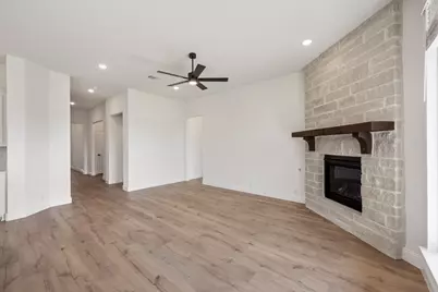 200 Sweetwater Drive, Commerce, TX 75428 - Photo 8