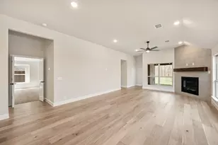 9008 New Ballinger Dr, Denton, TX 76226 - Photo 14