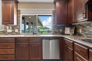 3341 N Ridge Dr, Waco, TX 76710 - Photo 22