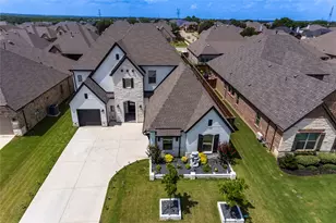 2806 Garrett Dr, Highland Village, TX 75077 - Photo 4