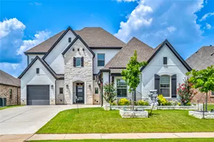 2806 Garrett Dr, Highland Village, TX 75077 - Photo 2