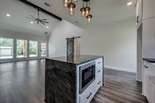 204 W Collins, Decatur, TX 76234 - Photo 14