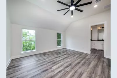 204 W Collins, Decatur, TX 76234 - Photo 16