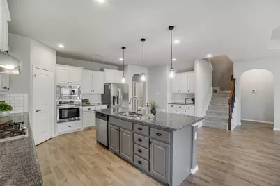 821 Meadows Drive, Argyle, TX 76226 - Photo 10