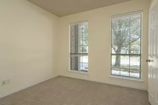 1220 Berkeley Dr, Burleson, TX 76028 - Photo 8