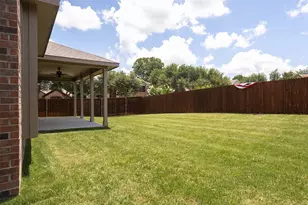 1220 Berkeley Dr, Burleson, TX 76028 - Photo 36