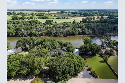 1396 Eagle Canyon Drive, China Spring, TX 76633 - Photo 2