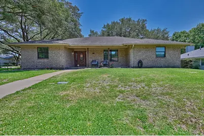 1600 Pecan, Brenham, TX 77833 - Photo 2