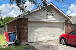 7554 Rice Ln, Dallas, TX 75241 - Photo 2