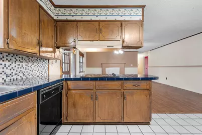 913 Elizabeth, Robinson, TX 76706 - Photo 8